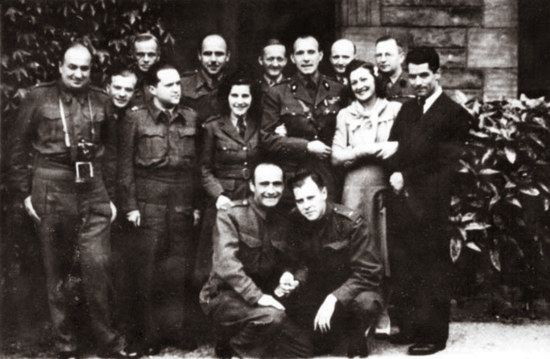 Zespół Czołówki Teatralnej Wojska Polskiego Nr 1 „Lwowska Fala”
(Szkocja 1940 r.)